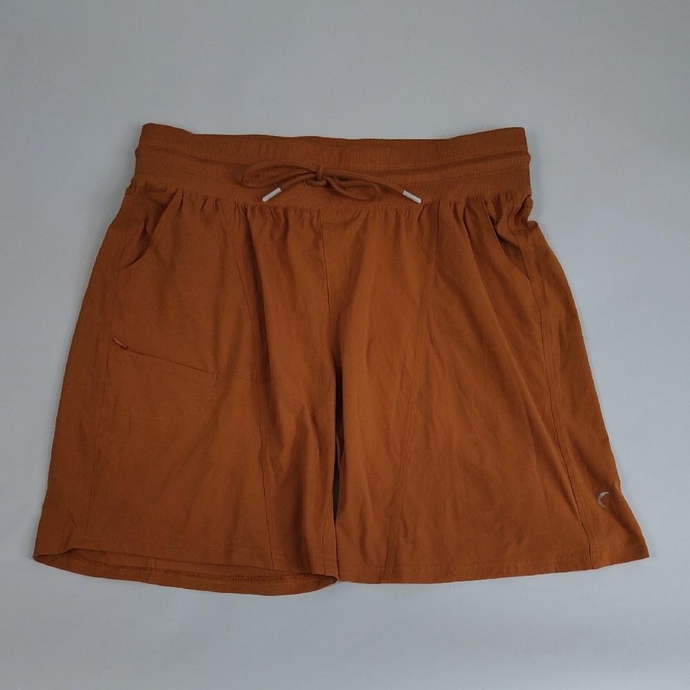 Zyia Dark Khaki Canyon Short